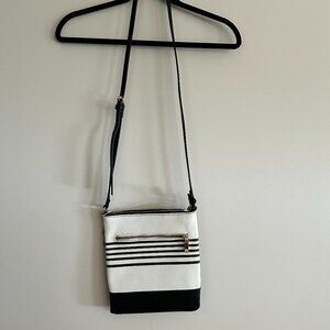 NWT Alyssa Black/White Crossbody Bag